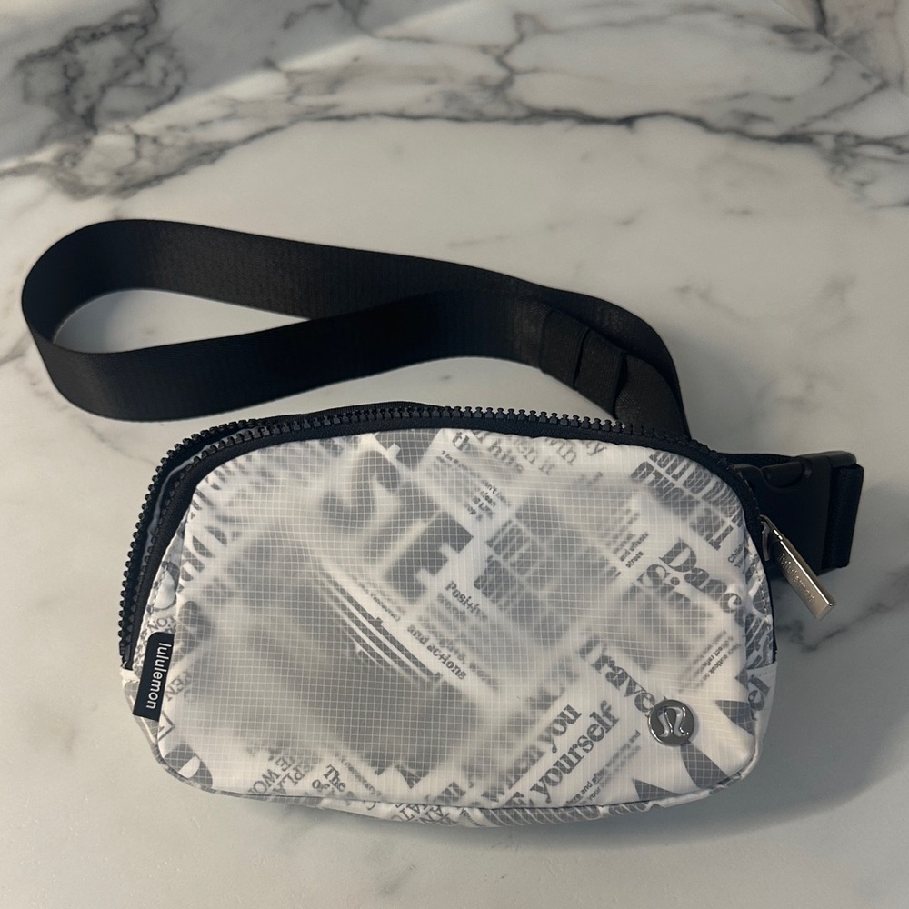 Lululemon Belt bag